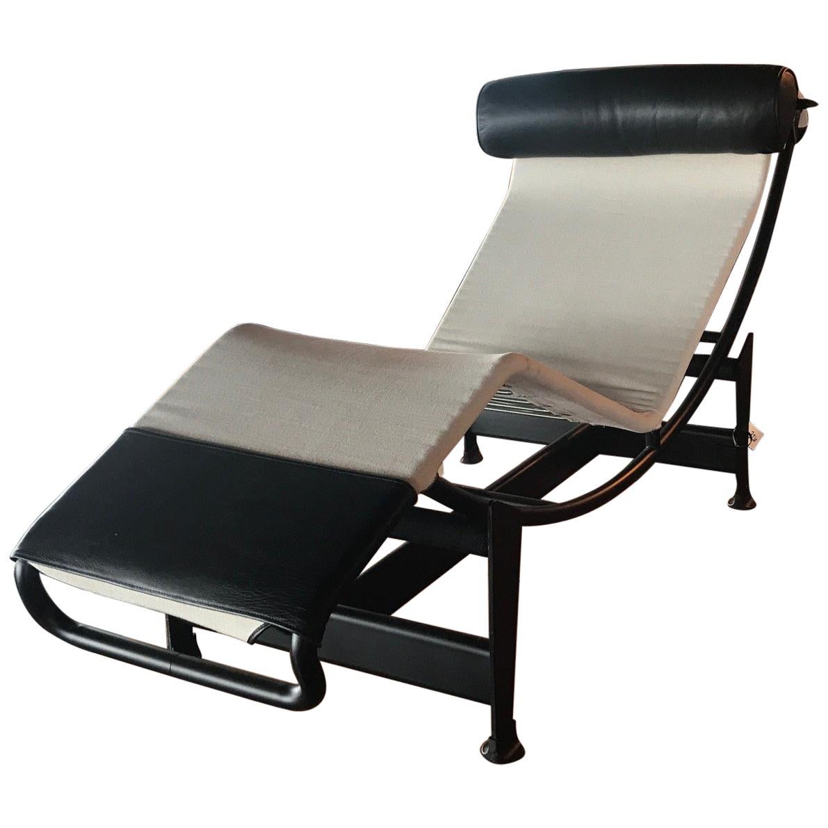 Authentic Cassina Les Corbusier LC4 Chase Lounge Chair