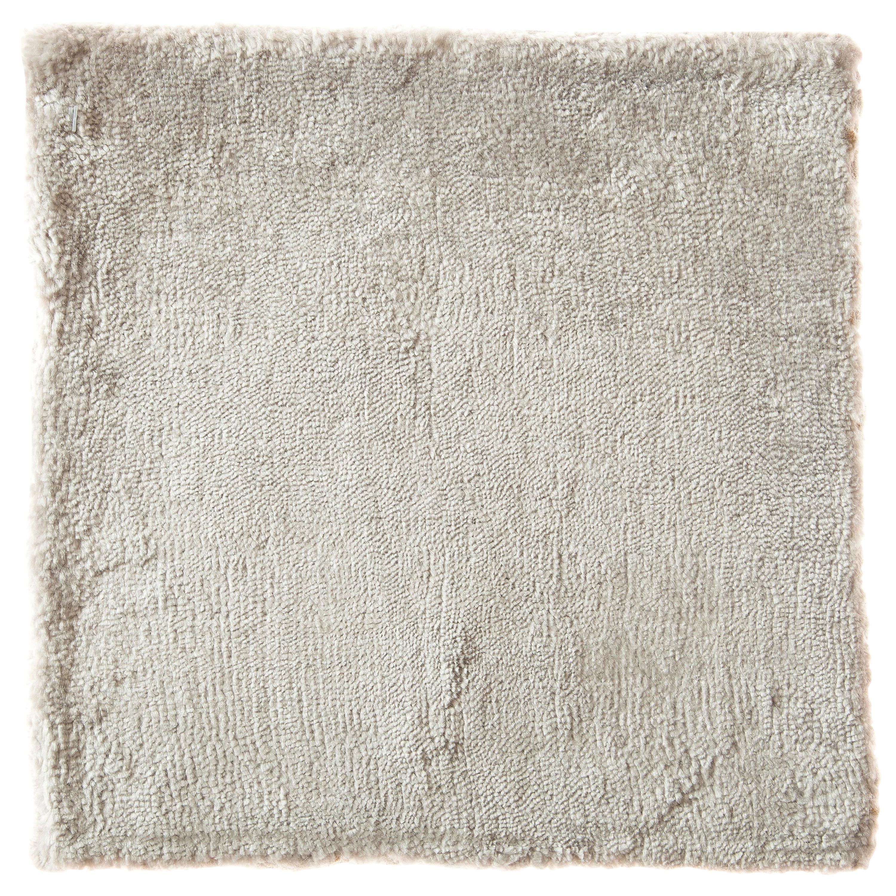 Cream Opal Silver Solid Color Bamboo Silk Modernist Hand-Loomed Rug  For Sale