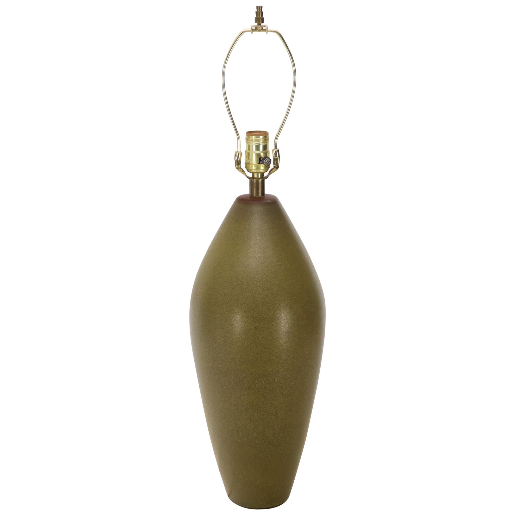 Mid-Century Modern Vase Shape Table Lamp For Sale