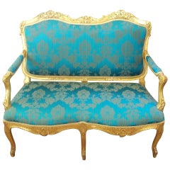 Élégante banquette ou canapé élégant en bois doré de style Louis XV retapissé, anglais vers 1850