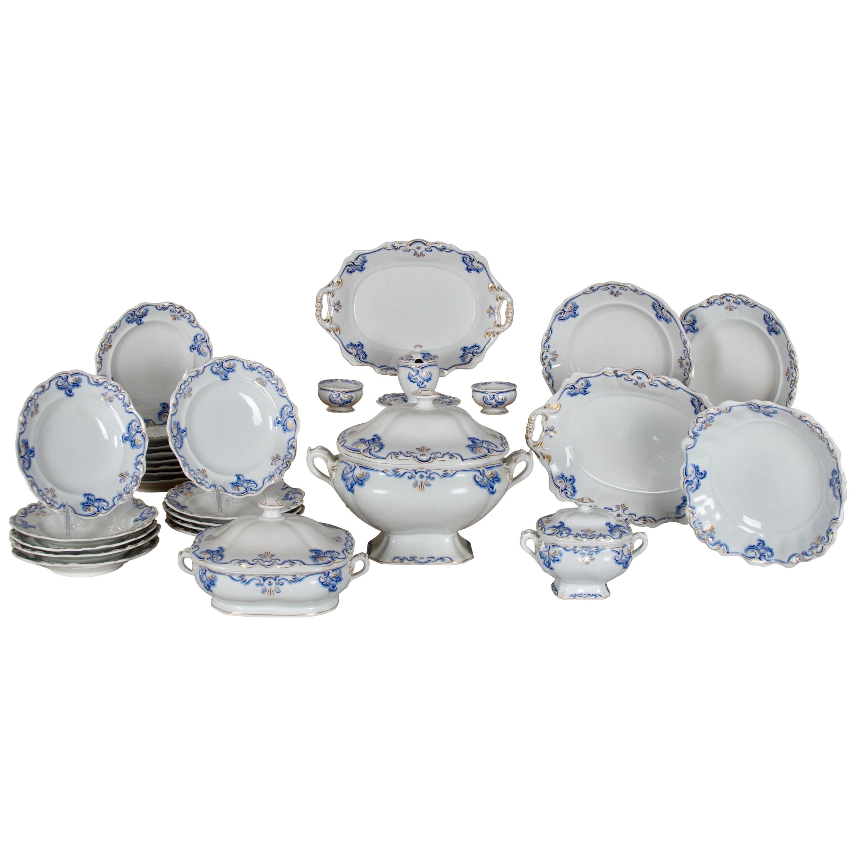 1851 Imperial Vienna Porcelain 27 pezzi Servizio per 18, molto raro in vendita