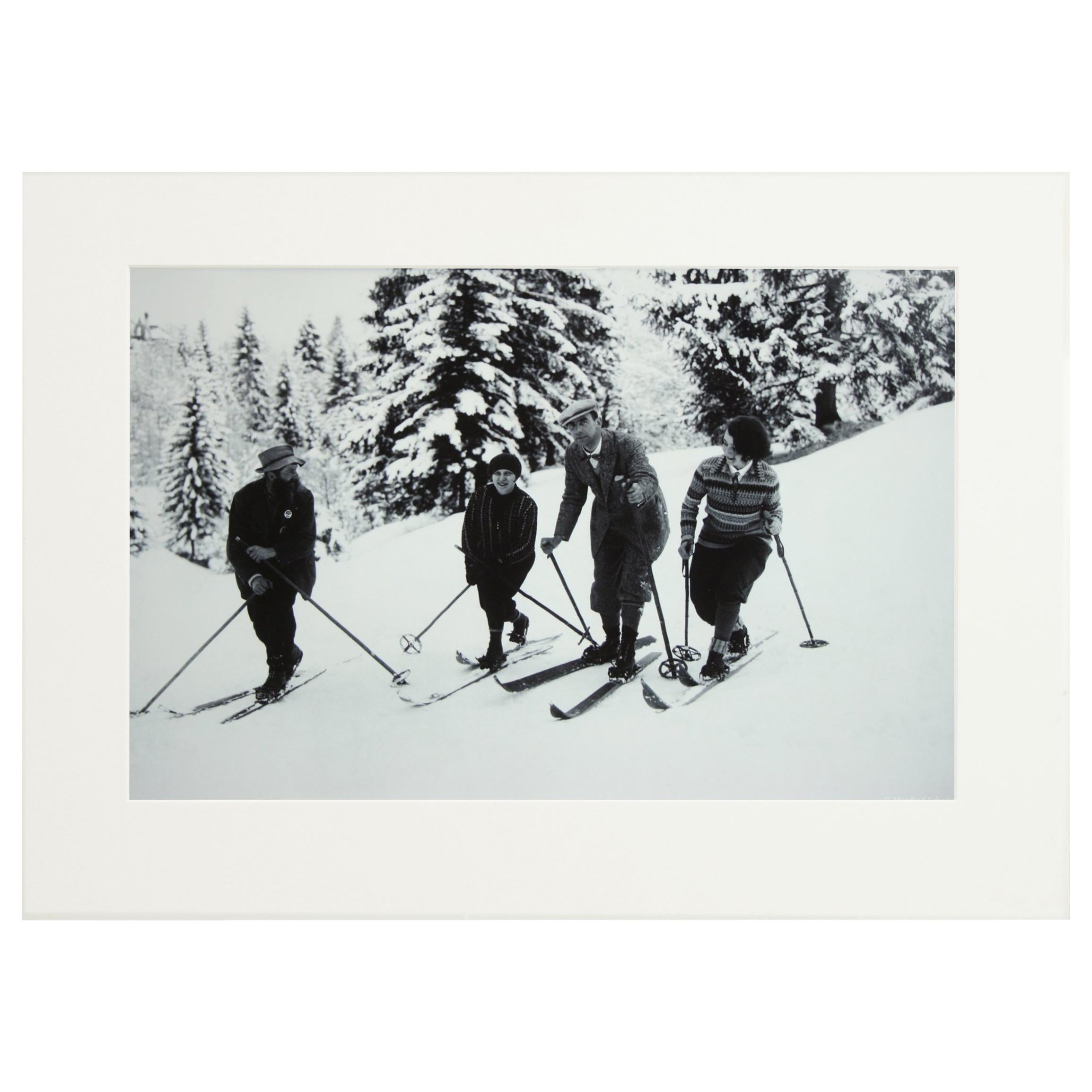 Alpinskifotografie, „Bend Zie Knie“, aufgenommen nach einem Original-Fotograp aus den 1930er Jahren im Angebot