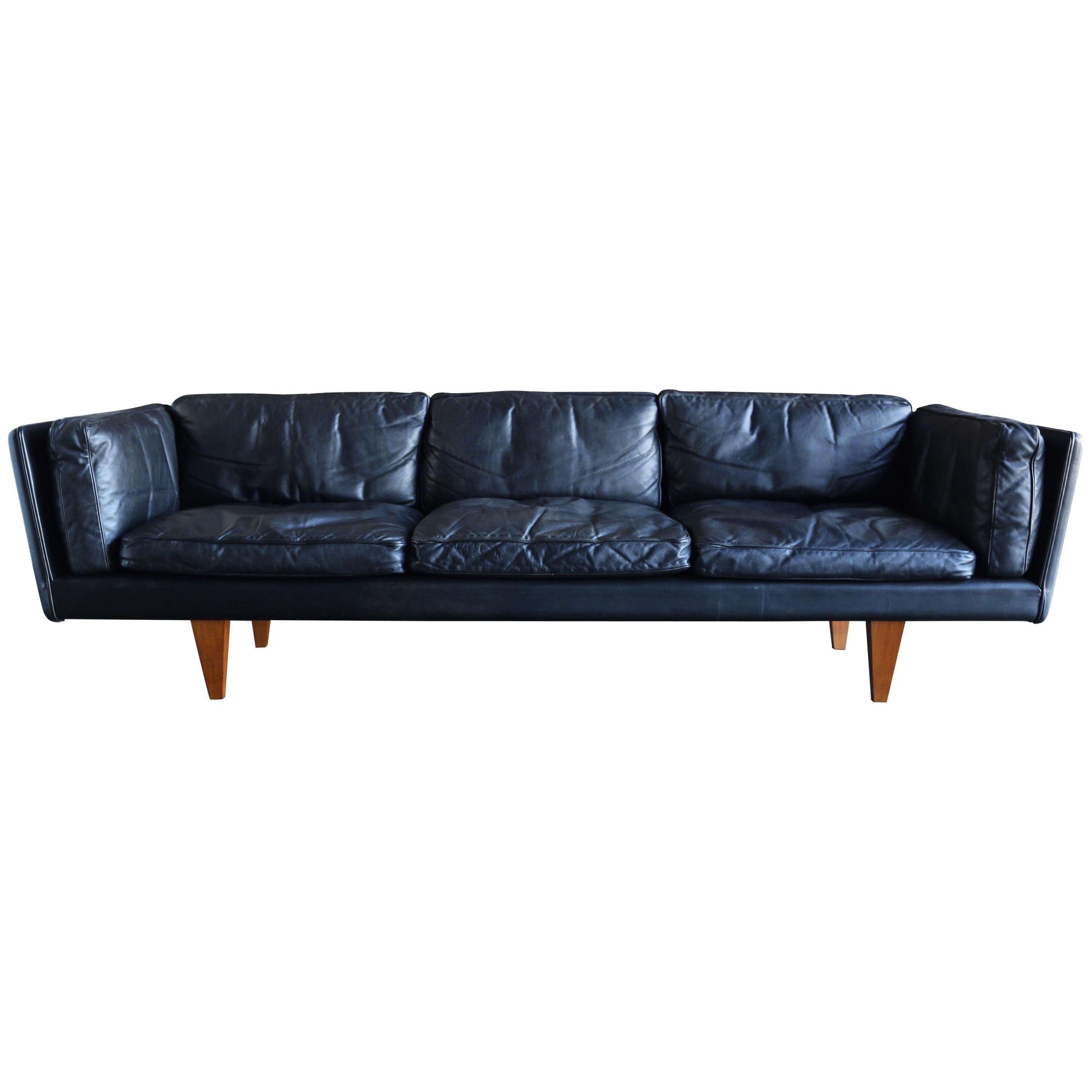 Original Black Leather Sofa by Illum Wikkelsø