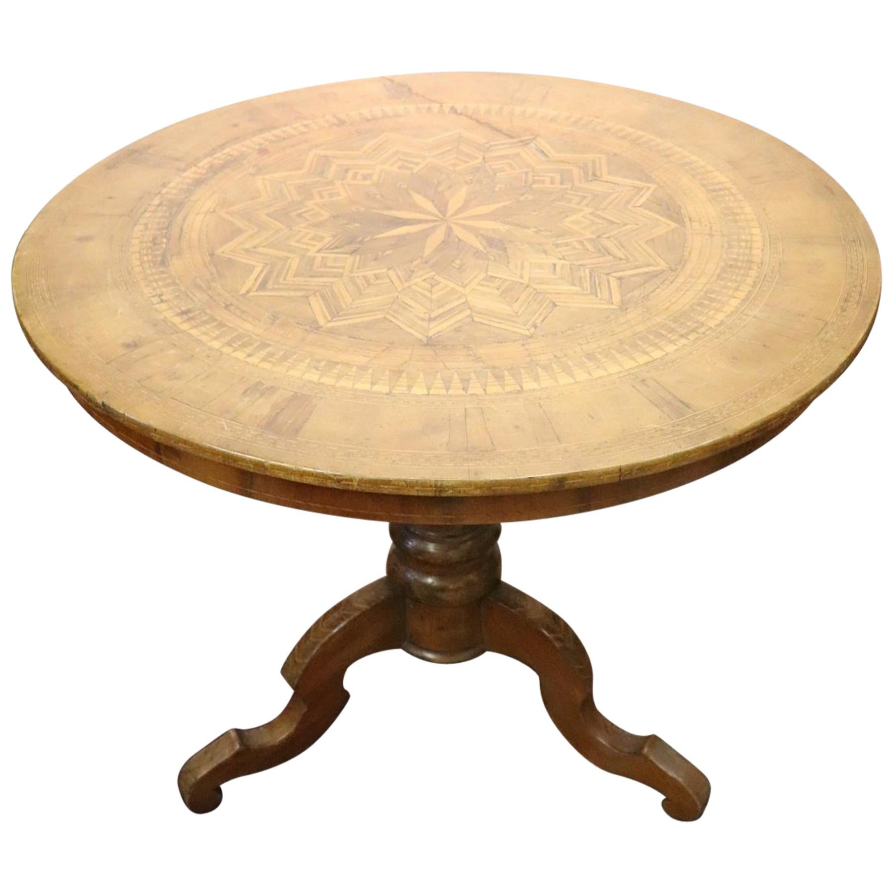 19th Century Italian Louis Philippe Walnut Inlay Center Table or Pedestal Table