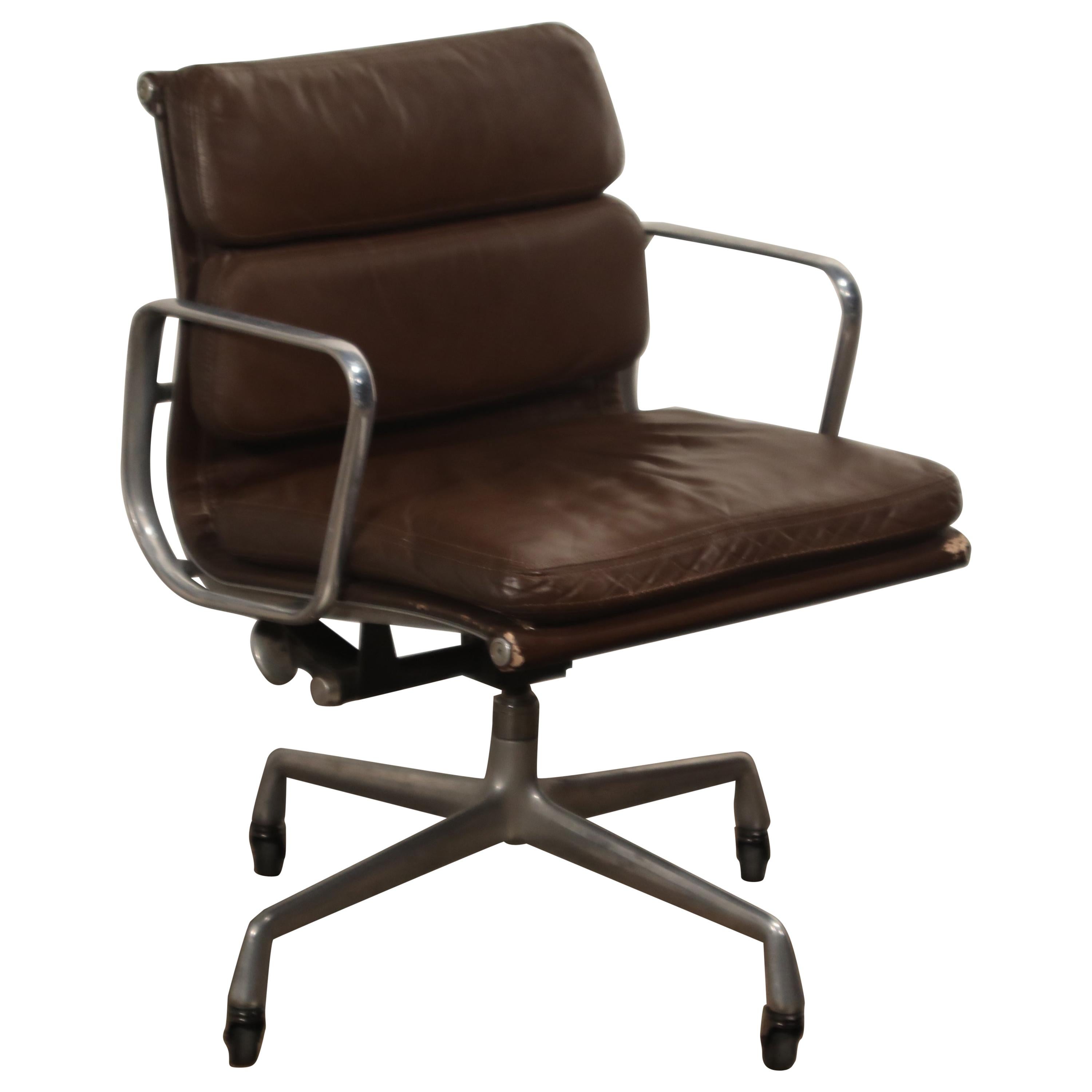 Charles Eames for Herman Miller Dark Brown Soft Pad Management Chair:: circa 1970