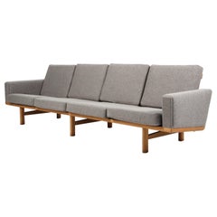 Hans J. Wegner Four-Seat Sofa Model 236/4 Divina Wool and Oak