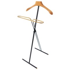 Valet italiano de hierro, latón y madera, años 50