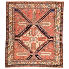 Antiker kaukasischer Schirwan-Teppich, um 1880  4'1 x 4'10