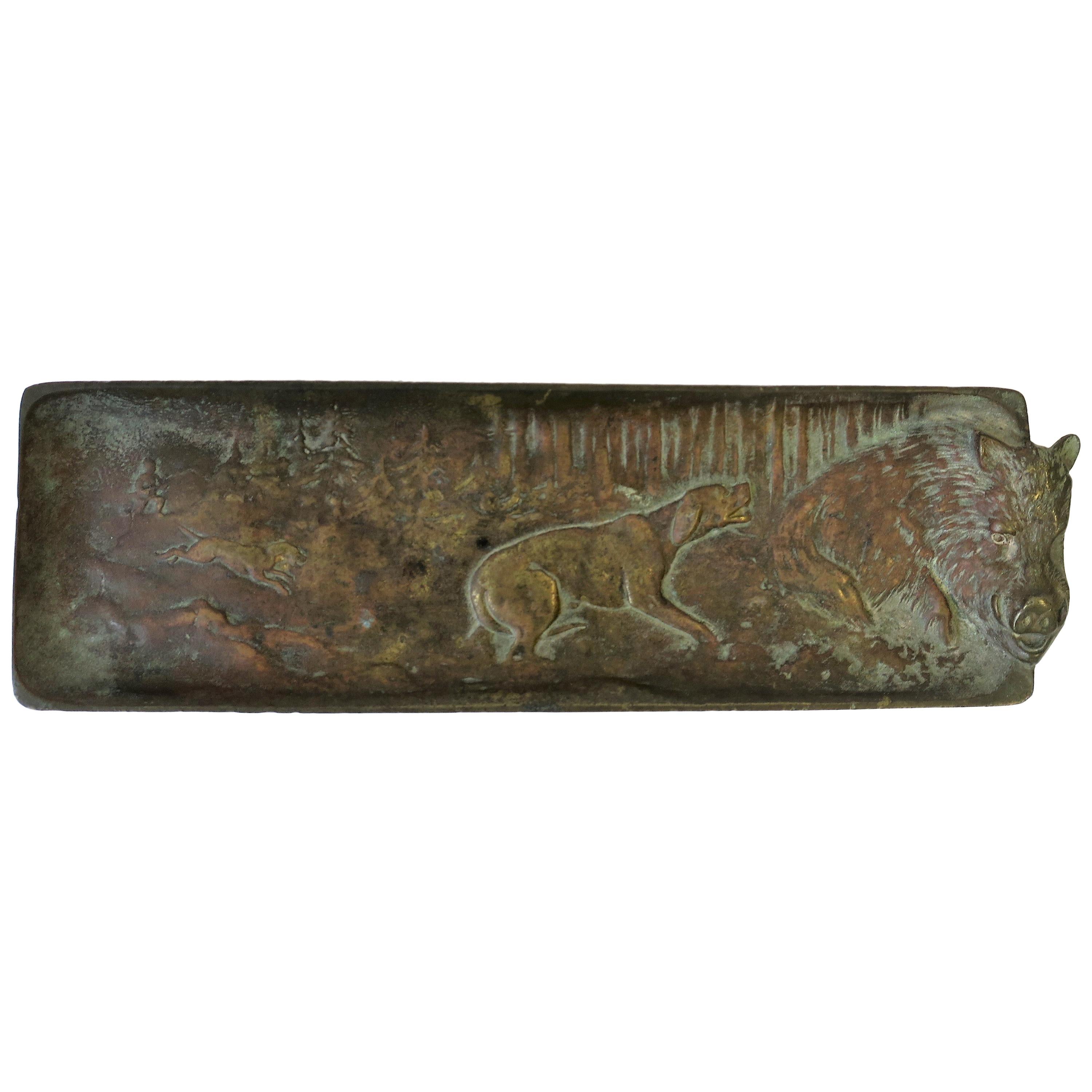 Bronzetablett mit Tierhund- Jagdszene aus Bronze
