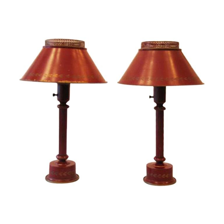 Classic Pair of French Red Painted Tole ‘Tin’ Table Lamps, France, circa 1930