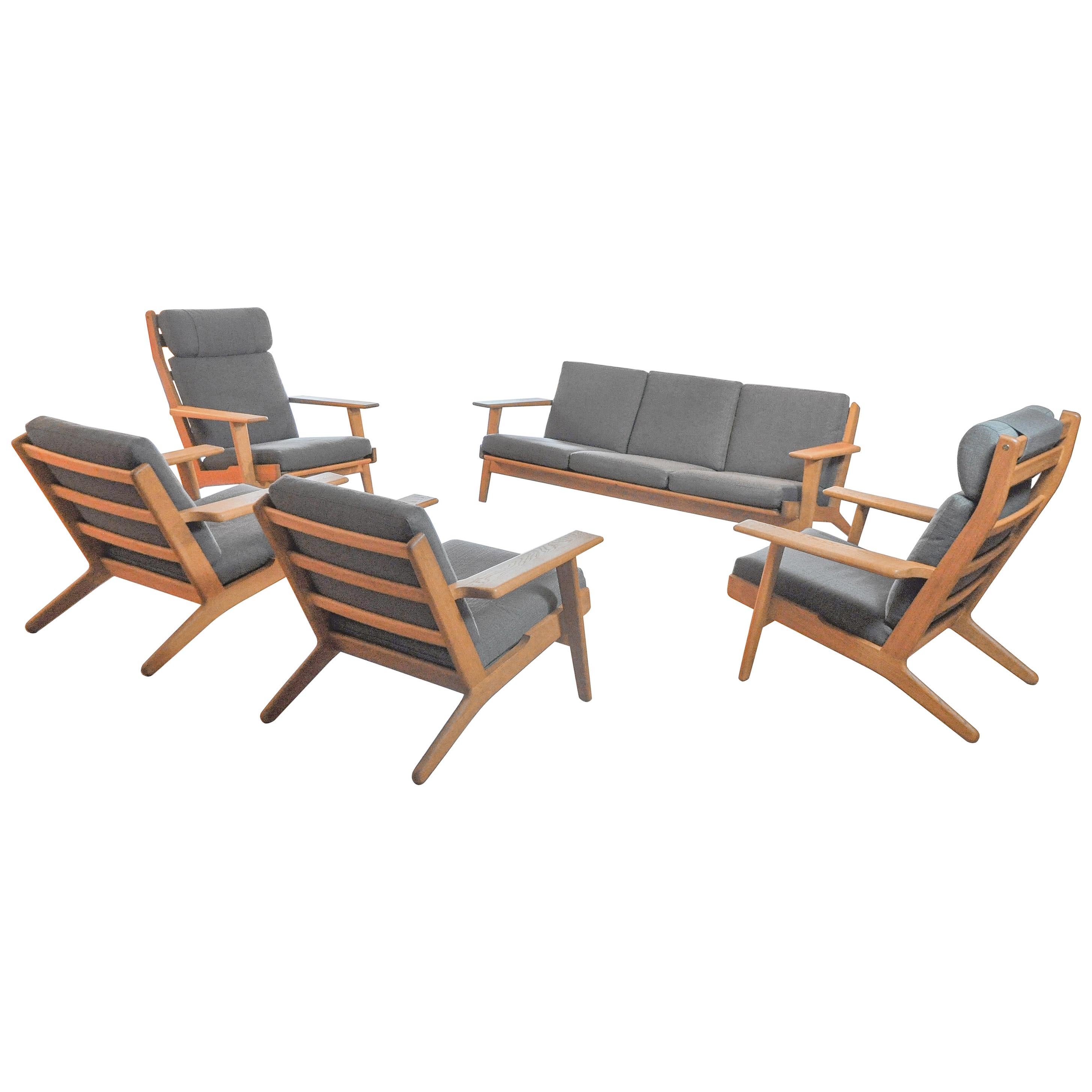 Impressive Hans J. Wegner Living Room Set in Oak and Grey Fabric