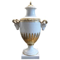 Vase en porcelaine Ampfora de Furstenberg