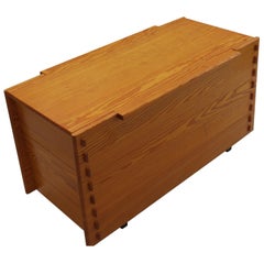 1980s Bespoke Made Large Pine Chest Blanket Box Ottoman Storage Chest