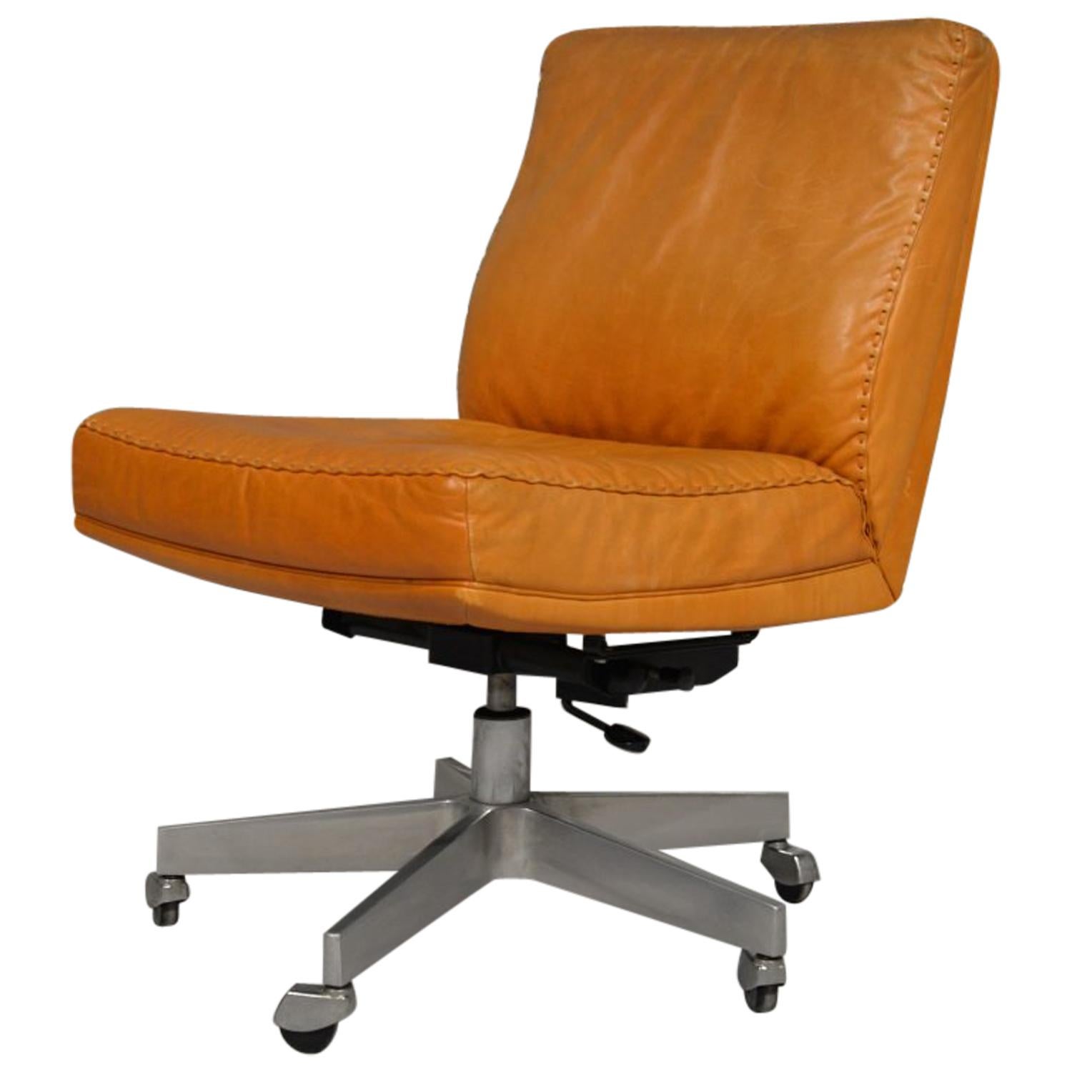 Vintage De Sede DS 35 Leather Swivel Office Chair on castors, Switzerland 1960s