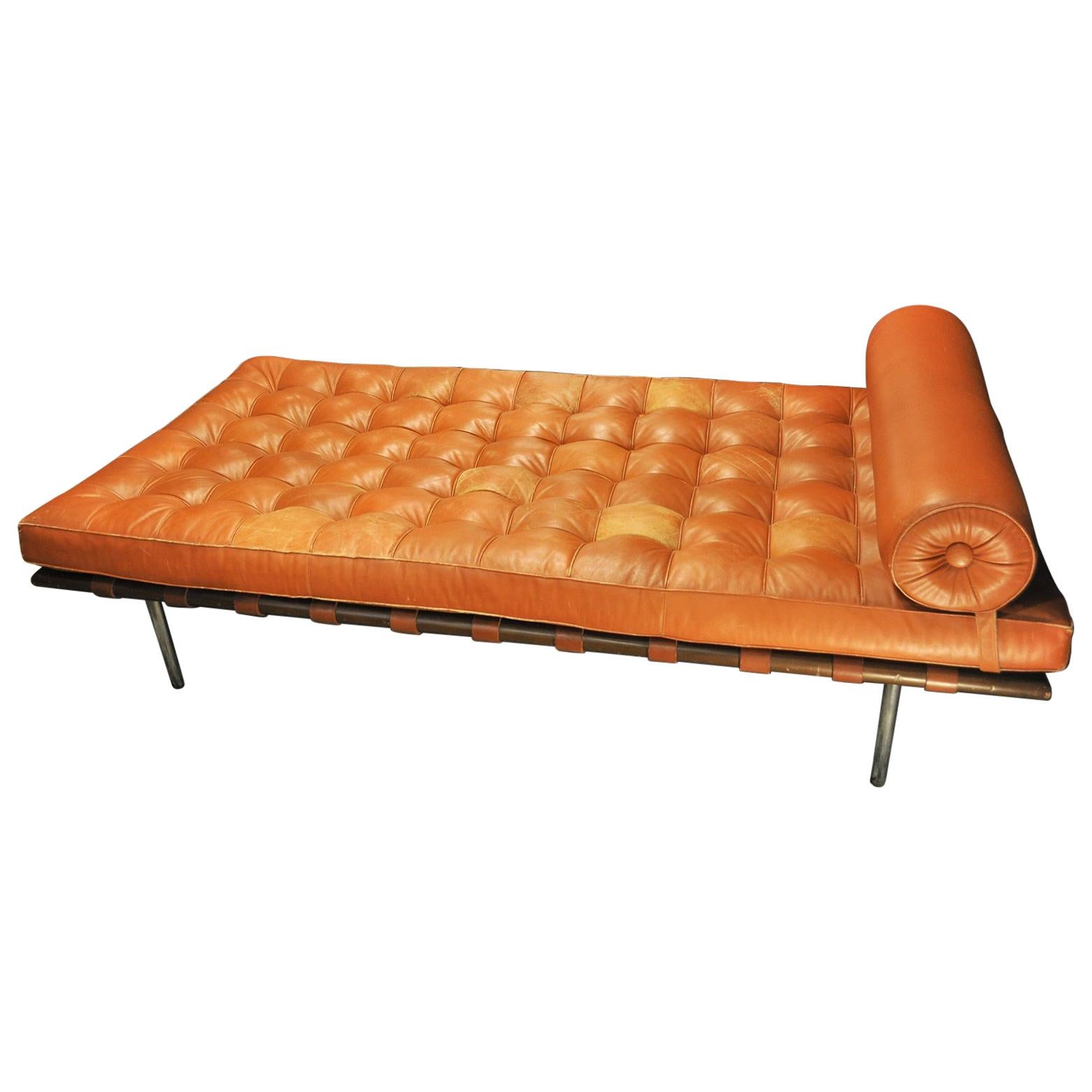 Leather Daybed by Mies Van Der Rohe for Knoll International, 1970s For Sale