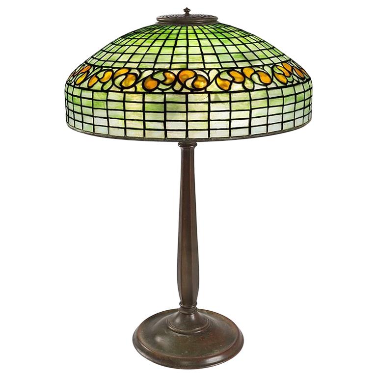 Tiffany Studios "Swirling Lemon Leaf" Table Lamp