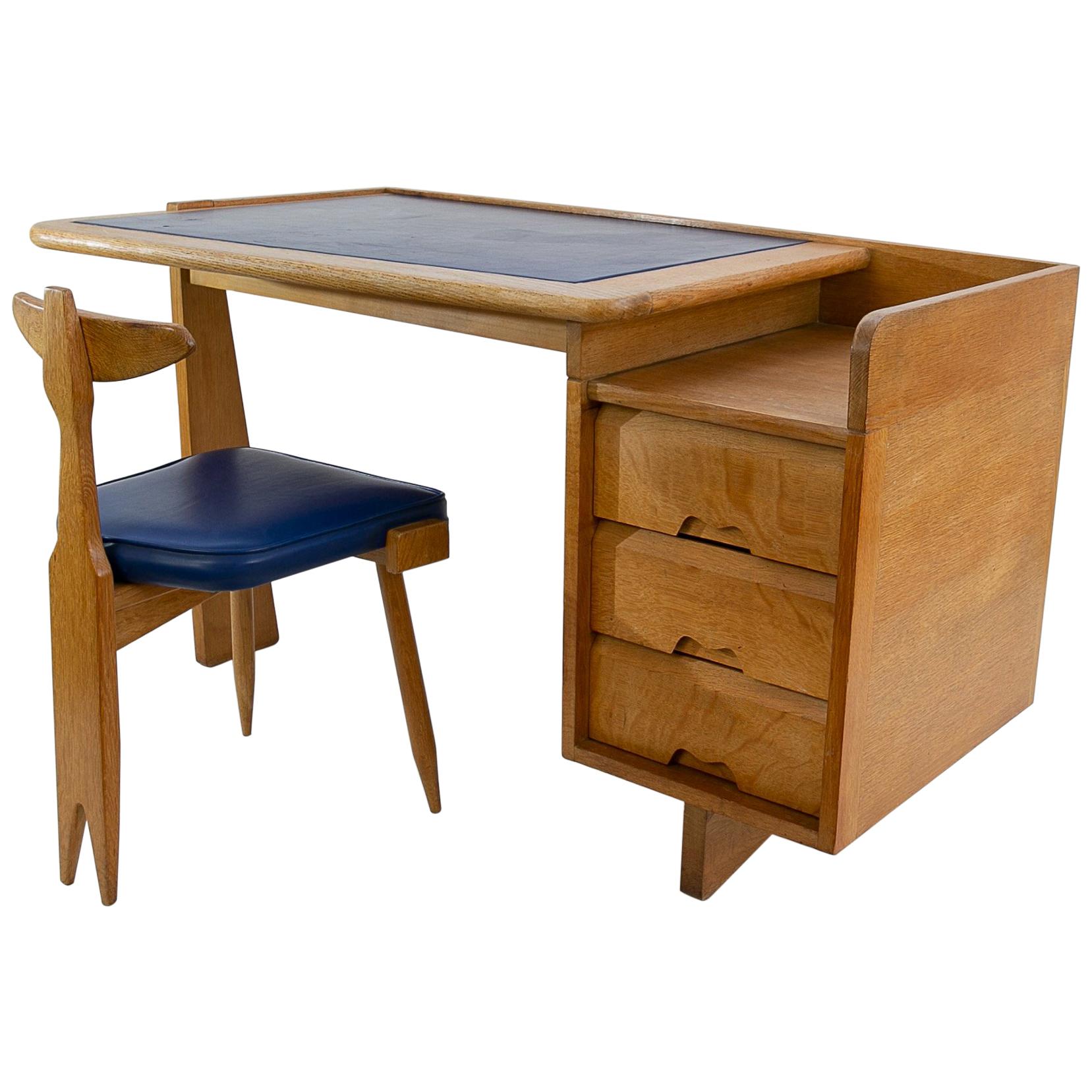 Guillerme and Chambron 3-Drawers Oak Desk with Matching Chair
