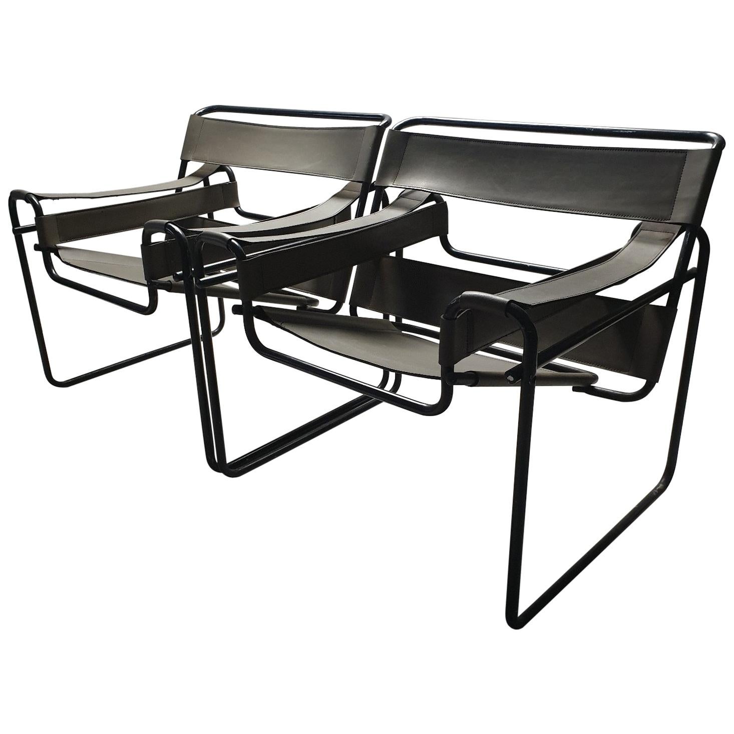 Pair of Wassily B3 Chairs with Rare Black Frame by Marcel Breuer for Gavina