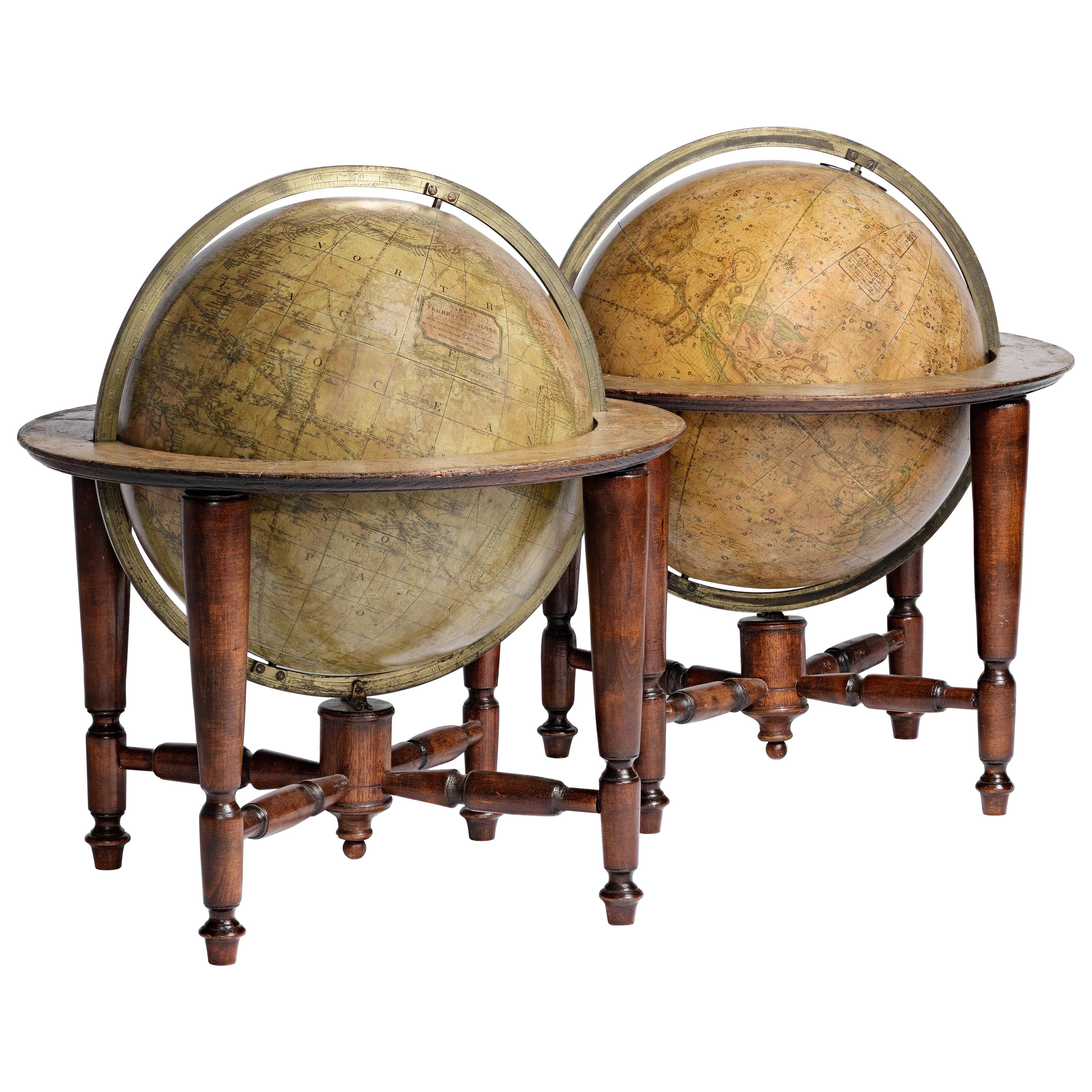Paire de globes anglais de 12 pouces de diamètre par William Harris, Londres, 1832 et 1835