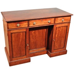 Fine George III Mahogany Dressing Table