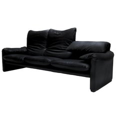 Vintage Three-Seat Black Leather Sofa "Maralunga" by Vico Magistretti for Cassina