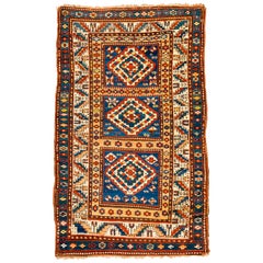 Tapis caucasien ancien de Kazak, vers 1880  3'7 x 6' pouces