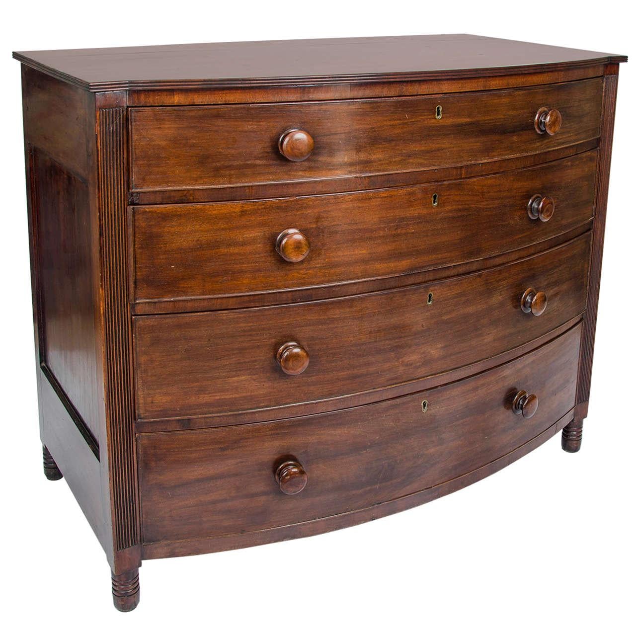 Georgian Regency Period Bow Fronted Chest with Reeded Detail, English circa 1825 For Sale