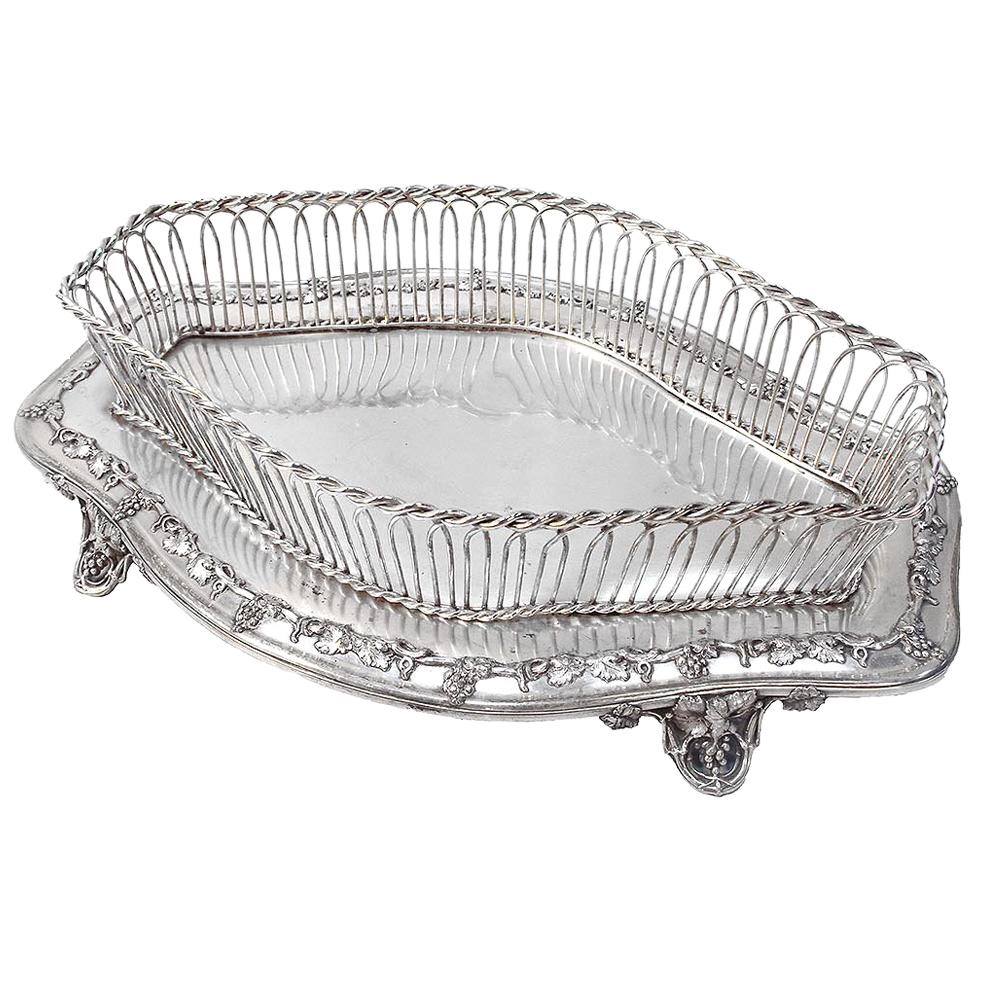 Silver Plated Metal Centrepiece with a Decor of Vine Branches, Late 19th Century For Sale