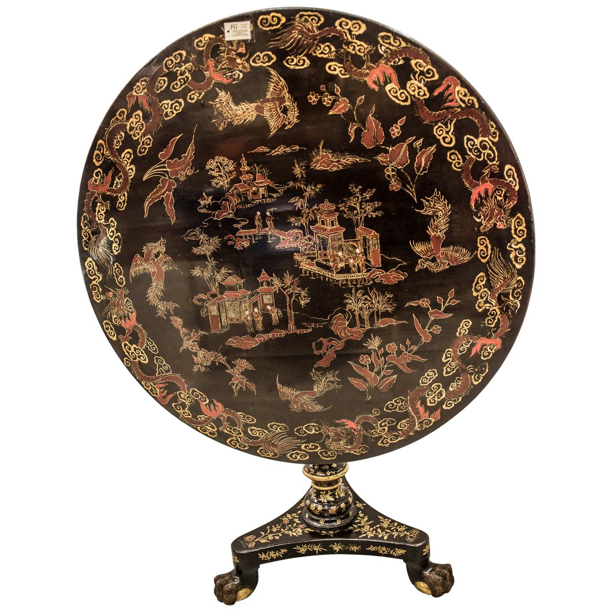 19th Century Tilt-Top Lacquered and Gilded Wood English Table with Chinoiseries