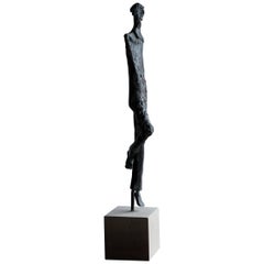Giacometti inspirierte Bronzestatue der deutschen Künstlerin Uta Falter- Baumgarten