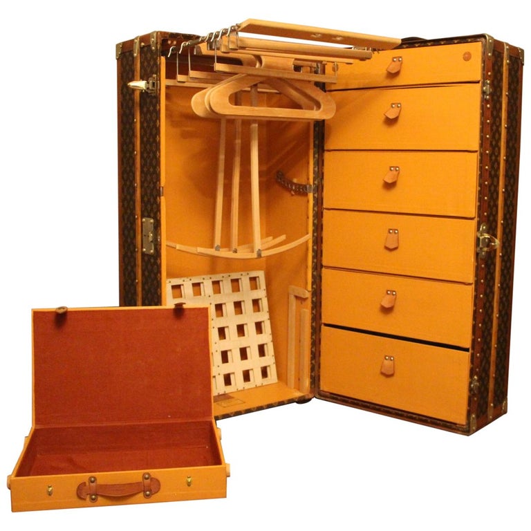 1930s Louis Vuitton Wardrobe Trunk For Sale at 1stdibs