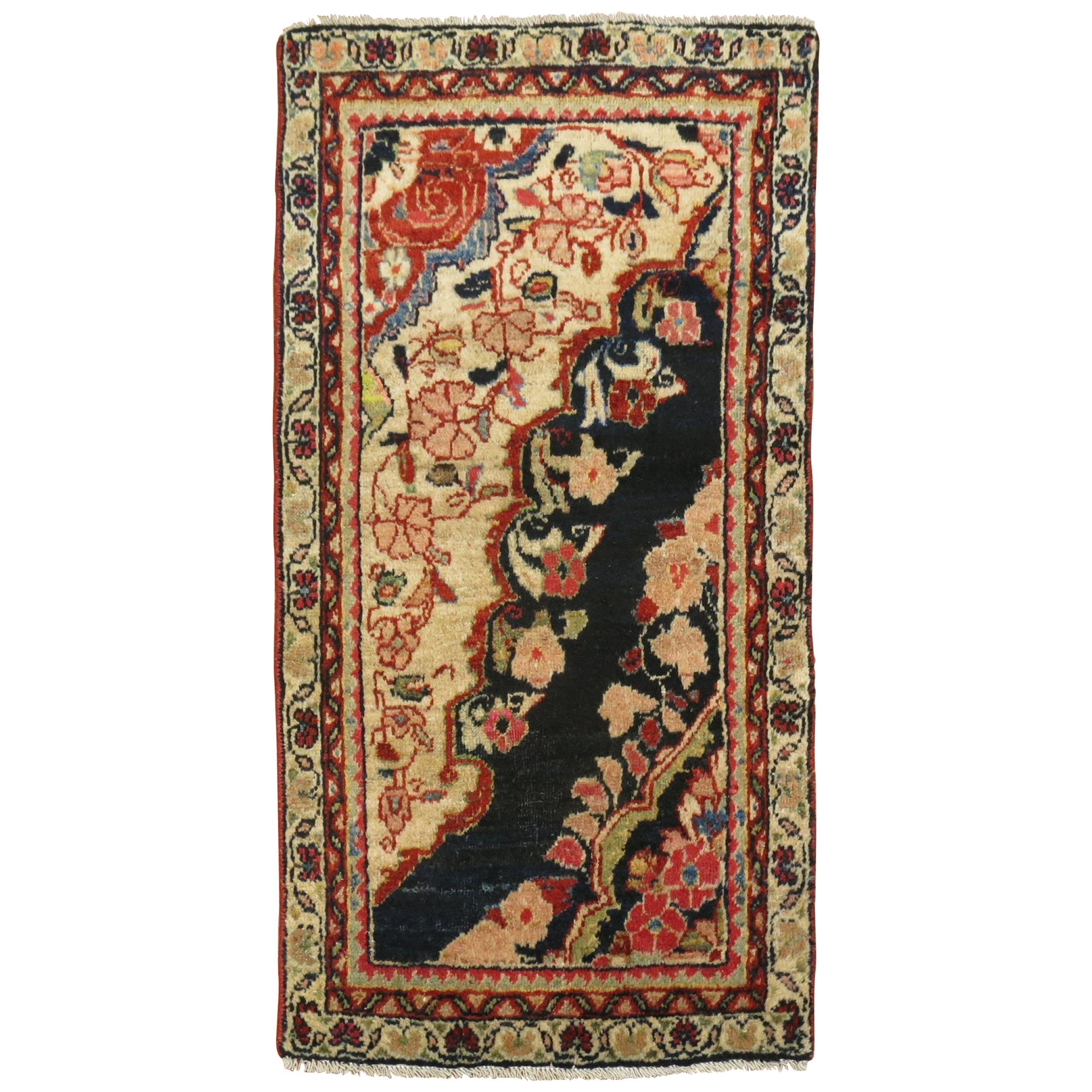 Antiker persischer Muster-Teppich im Angebot