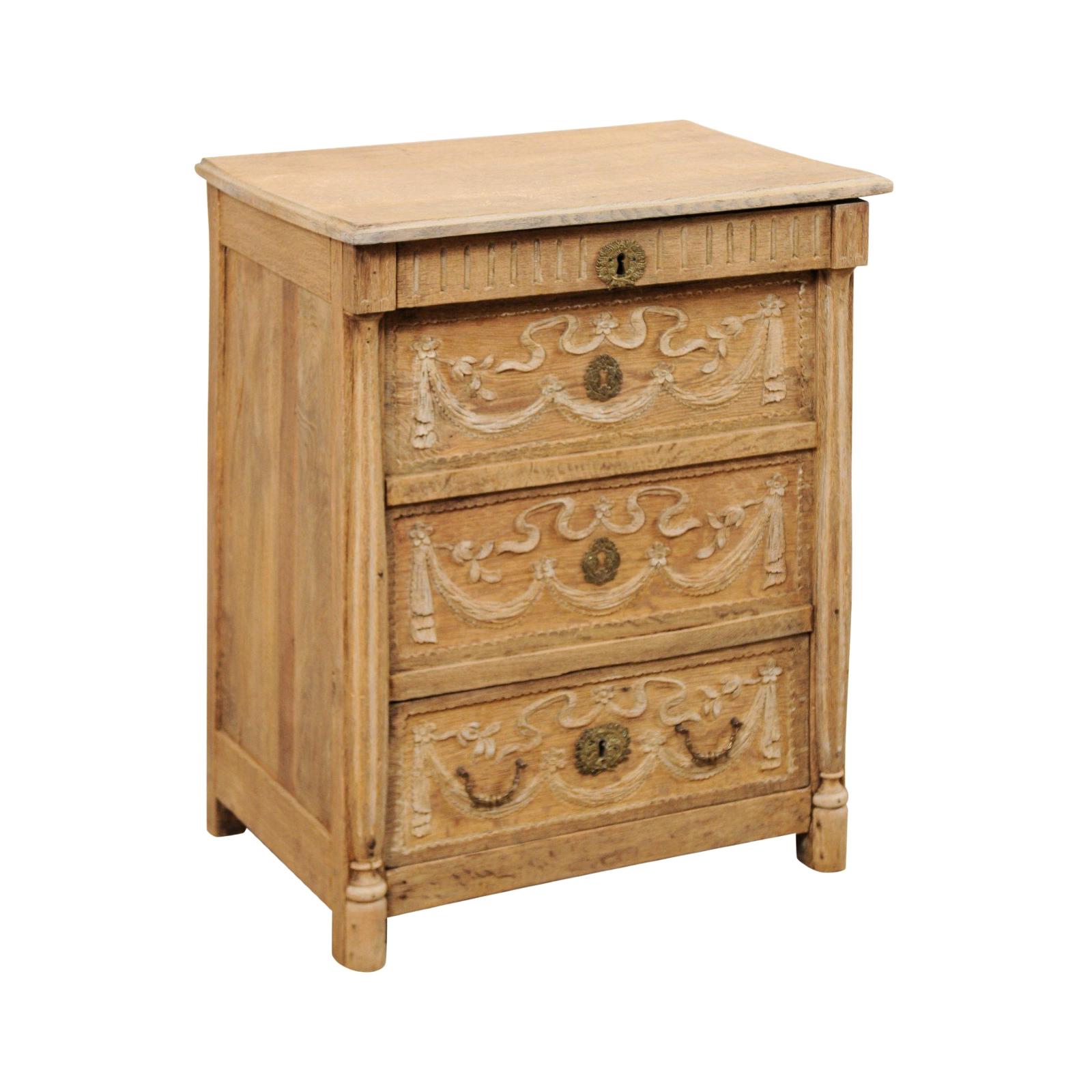 French 19th Century Lift-Top Commode with Drawer