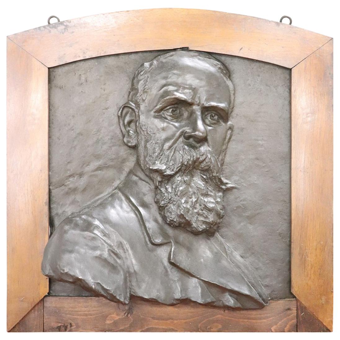 20th Century Italian Sculpture in Bronze Portrait of a Gentleman For Sale