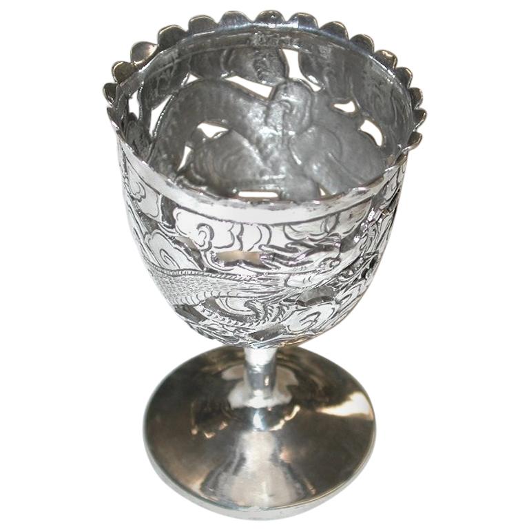 Antique Pierced Chinese Silver Egg Cup, Kwong Man Shing, Hong Kong circa 1900 For Sale