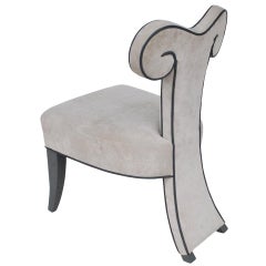 Paire de chaises latérales de salle à manger à tête de bélier par Brueton