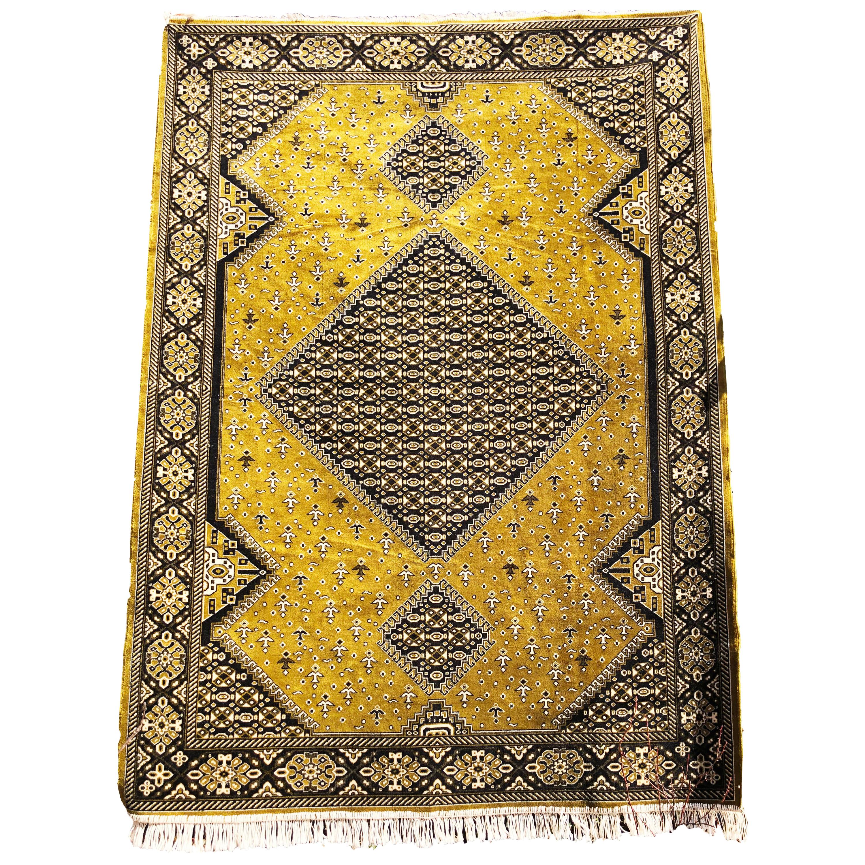 New Contemporary Moroccan Silk Area Rug - Rabat Style Gold Velvet For Sale