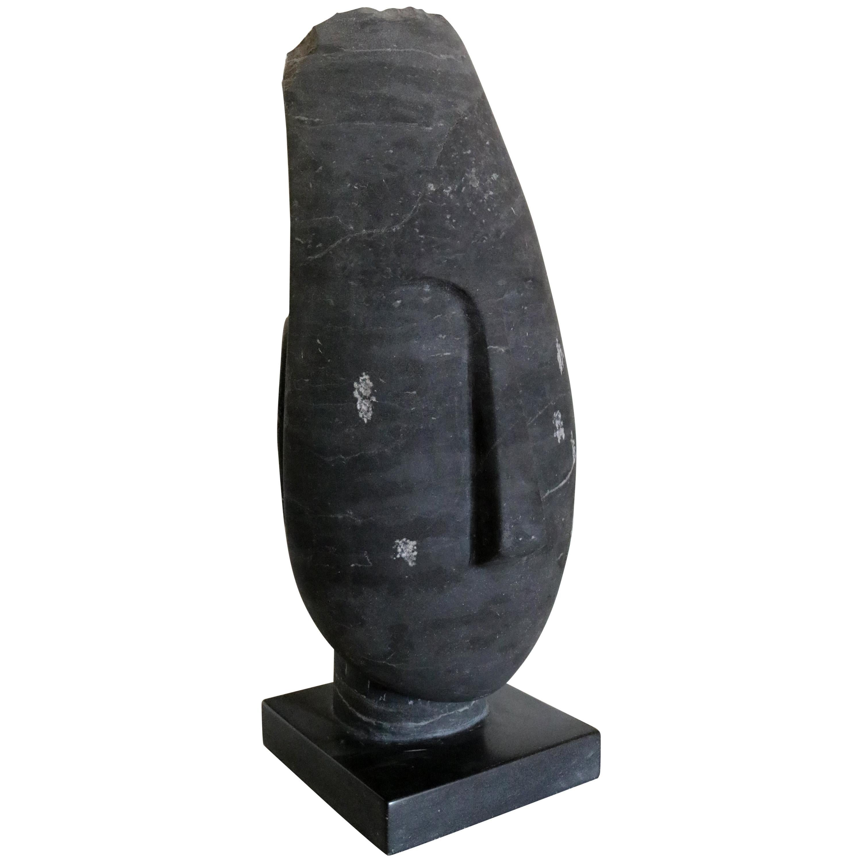 Buste figuratif abstrait moderne en marbre noir avec base carrée, Belgique en vente