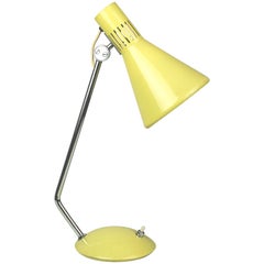 Italian Midcentury Yellow Lacquered Metal and Chrome Table Lamp by Stilnovo
