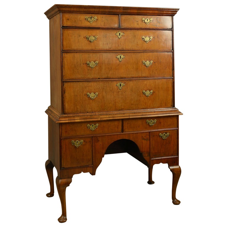 Early 18th Century Queen Anne Period Walnut Chest On Stand For