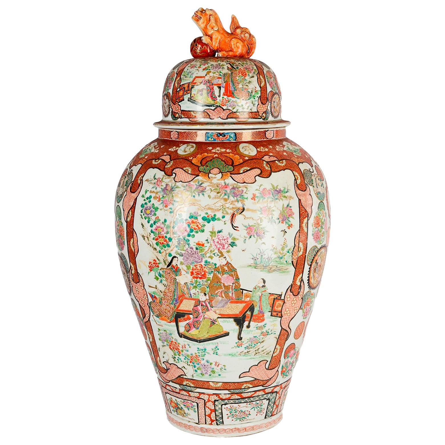Grand vase Kutani du 19ème siècle en vente