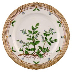 Royal Copenhagen Flora Danica Lunch Plate Model Number 20/3550