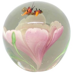 Beautiful Flying Bees Murano Glass Paperweight Mid-Century Modern Italy