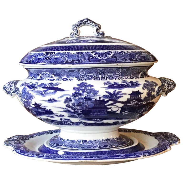19th Century English Blue and White Soup Tureen Copeland at 1stDibs