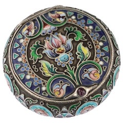 20th Century Russian Solid Silver and Enamel Pill Box, 11th Artel, circa 1910