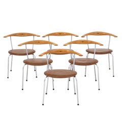 Ensemble de six JH 701 par Hans J. Wegner