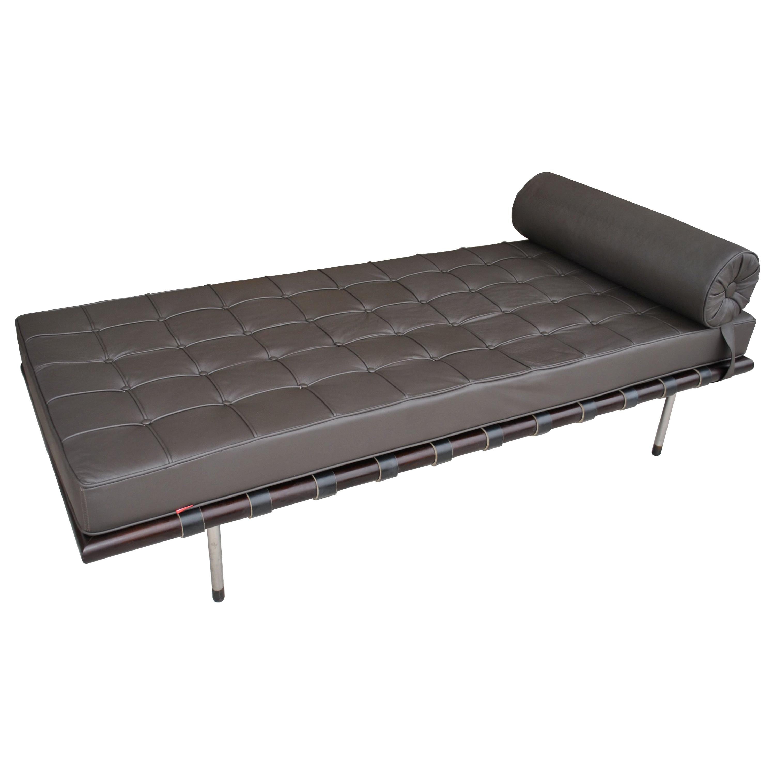 Mies van der Rohe Style Brazilian Artesian Classic Daybed For Sale