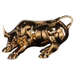 Wall Street Bull Small in Ceramic, Shiny Gold 24K, Italy