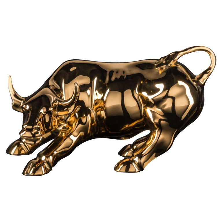 Wall Street Bull Small in Ceramic, Shiny Gold 24K, Italy For Sale at