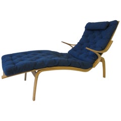 Alvar Aalto Chaise Lounge Chair for Artek Finland